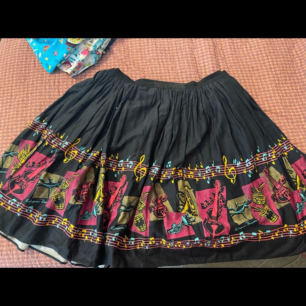 Pinup Girl Clothing - musical jazz skirt
